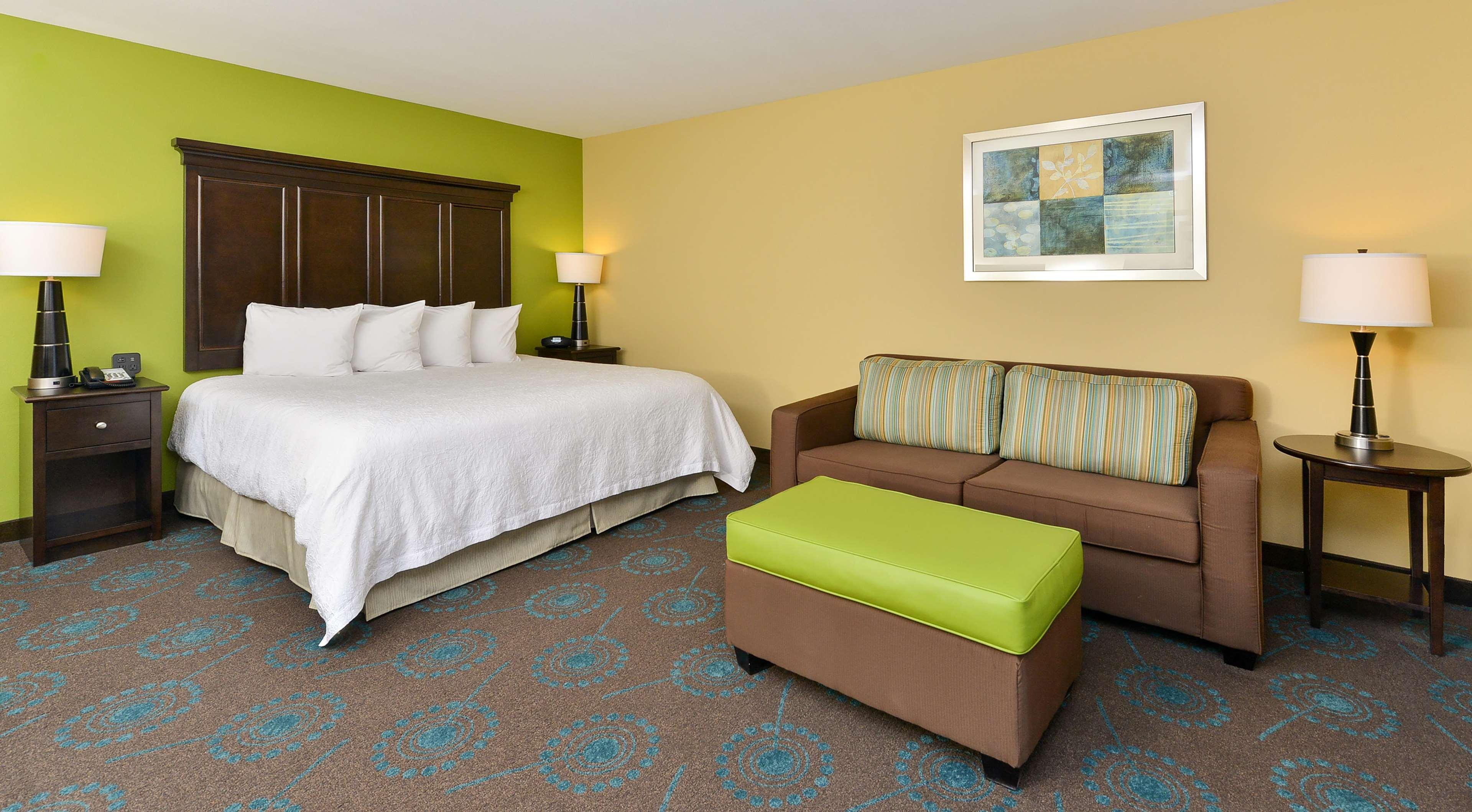 Hampton Inn Iowa City/University Area Exterior photo