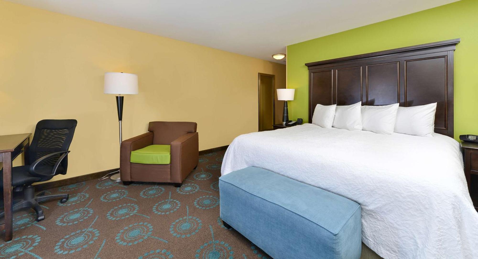 Hampton Inn Iowa City/University Area Exterior photo