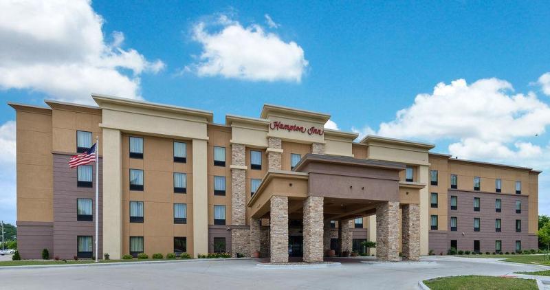 Hampton Inn Iowa City/University Area Exterior photo